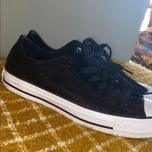 black textured converse